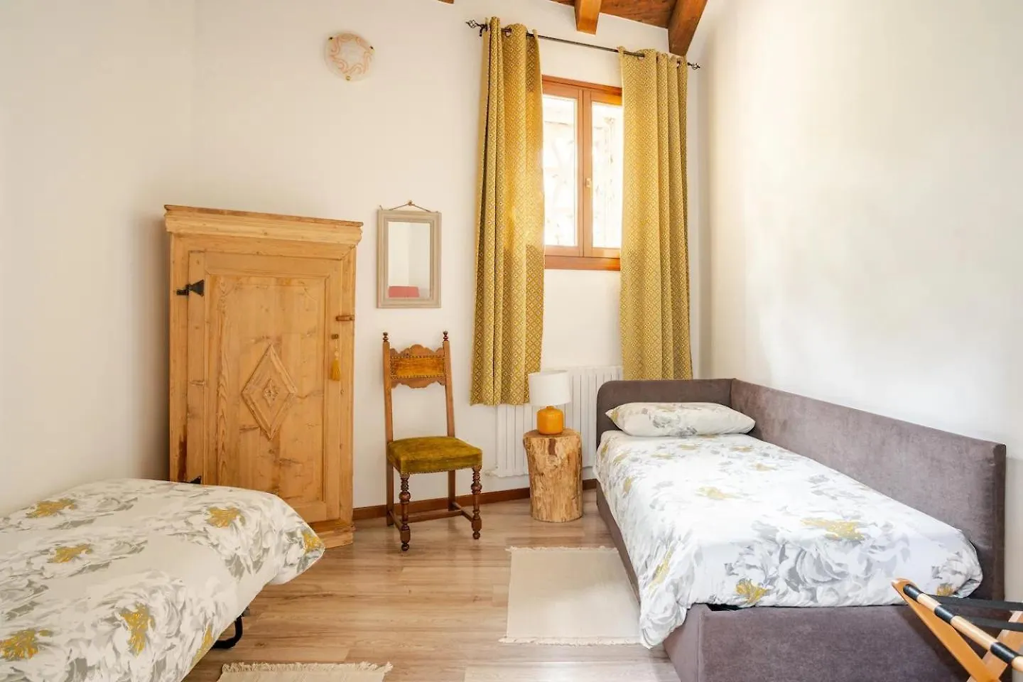 Casa vacanze Dimora Perla Di Villa - Historical Wine Retreat Near Bernina Express Villa di Tirano