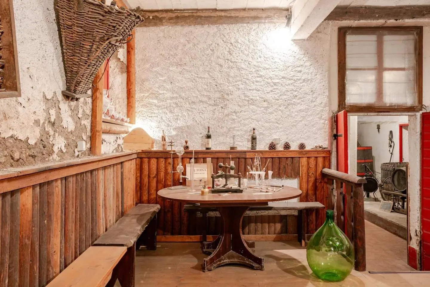 Dimora Perla Di Villa - Historical Wine Retreat Near Bernina Express Villa di Tirano