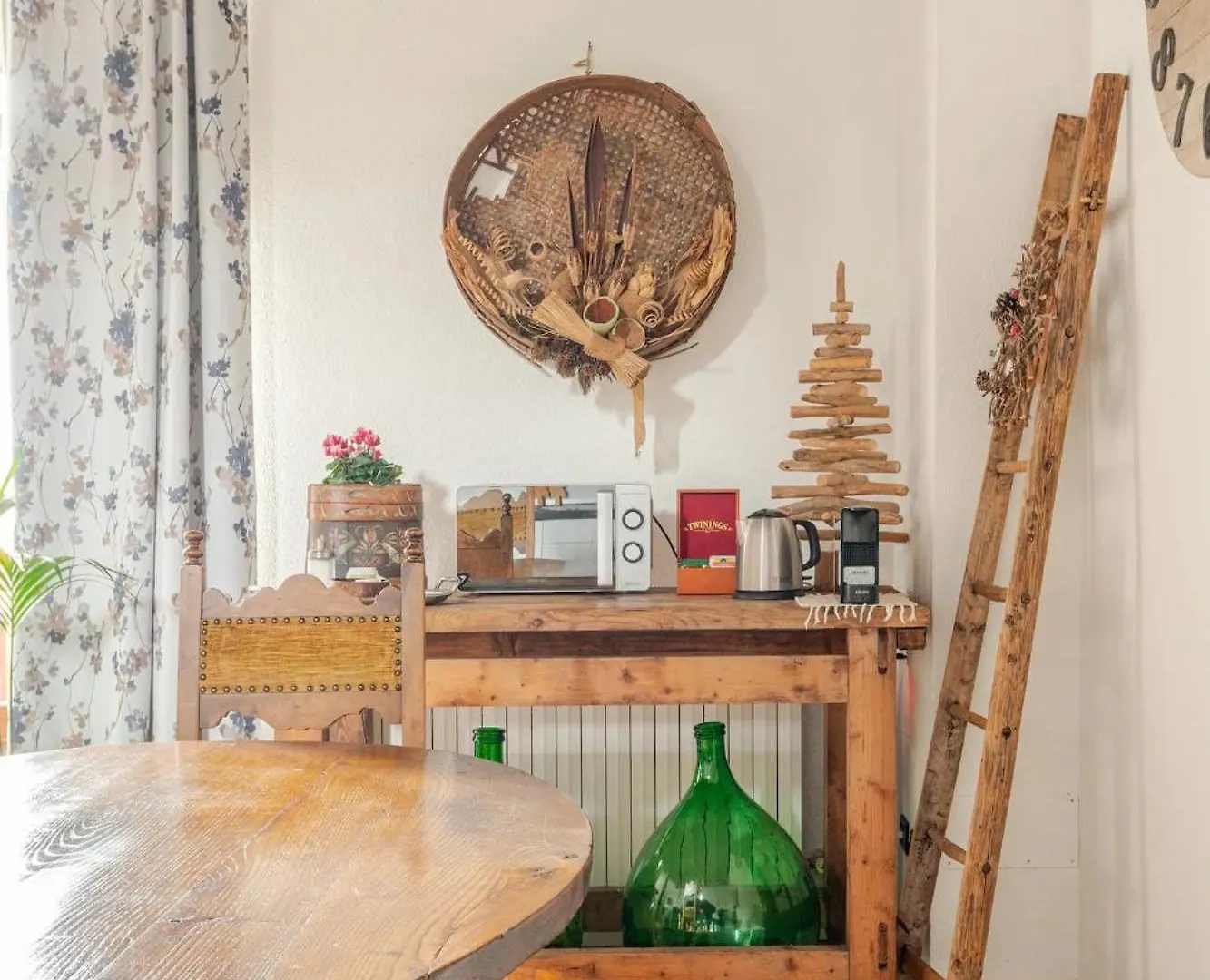 Holiday home Dimora Perla Di Villa - Historical Wine Retreat Near Bernina Express Villa di Tirano